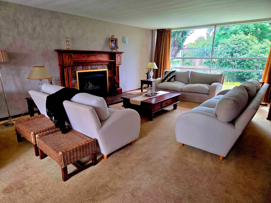 4 Bedroom Property for Sale in Heuwelsig Free State